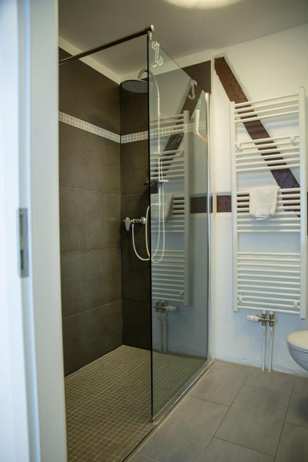Apartment H& Im Herzen Der Stadt Geräumig Ruhig Zentral Mit Küche Und Esstisch