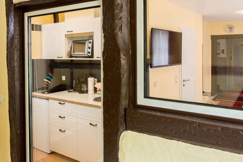 H& Im Herzen Der Stadt Geräumig Ruhig Zentral Mit Küche Und Esstisch Apartment Greifswald